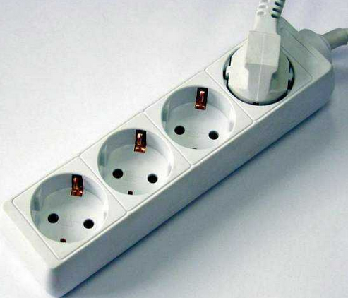 Prelungitor 4 cai, 1.5m, 3x1.5mm2, 16A, 3500W, EXTS-4S1.5M