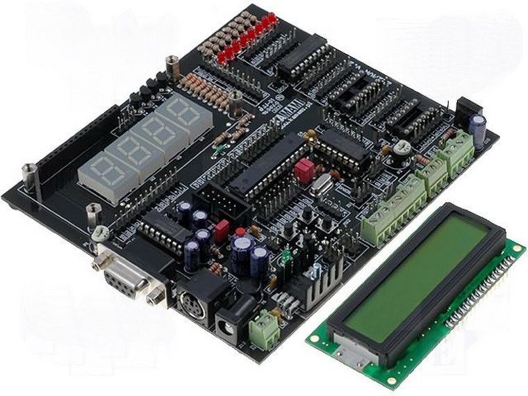 Kit de initiere cu microcontroler, AVR, ATmega8, LCD, RS232, ZL2AVR