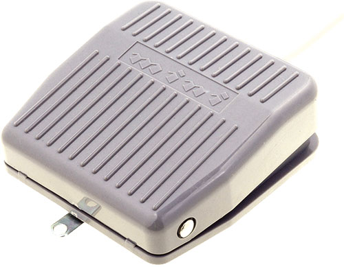 Pedala cu contact electric, 10A, ON-(ON), SPDT, TFS-202